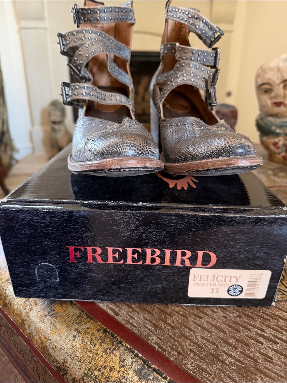Freebird Felicity Pewter Studded Cutout Ankle Booties Sz 11
